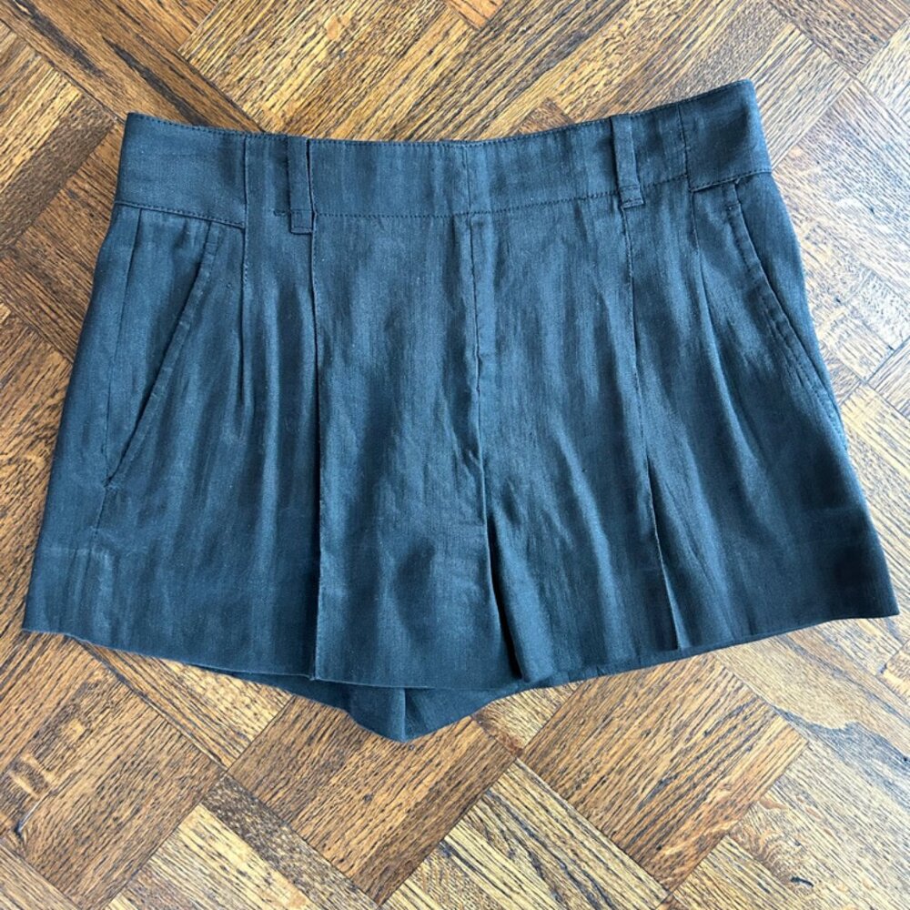 Vince shorts in Black